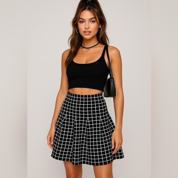 Vertigo Paris Dresses & Skirts - Vertigo Fit & Flare Grid Skirt – Size M
